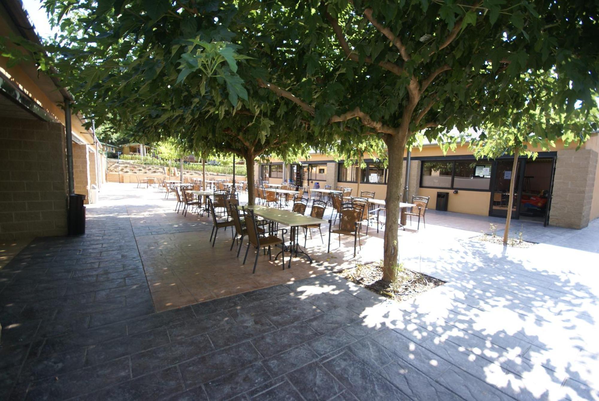 Camping Bassegoda Park Hotel Albanya ภายนอก รูปภาพ