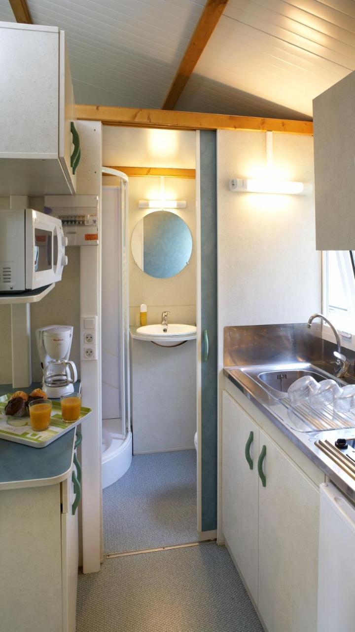 Camping Bassegoda Park Hotel Albanya ภายนอก รูปภาพ